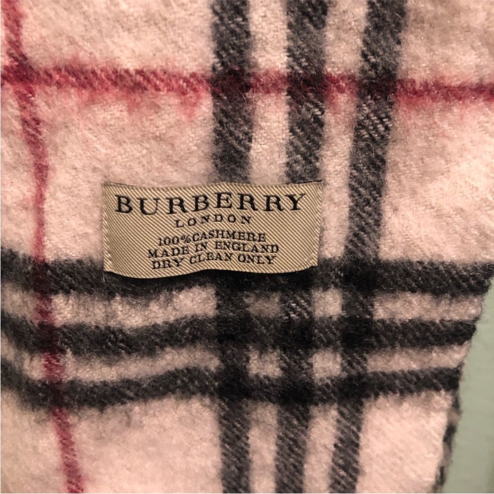 Burberry  London England  Check Cashmere Scarf 168X 30 Cm - Picture 3 of 4